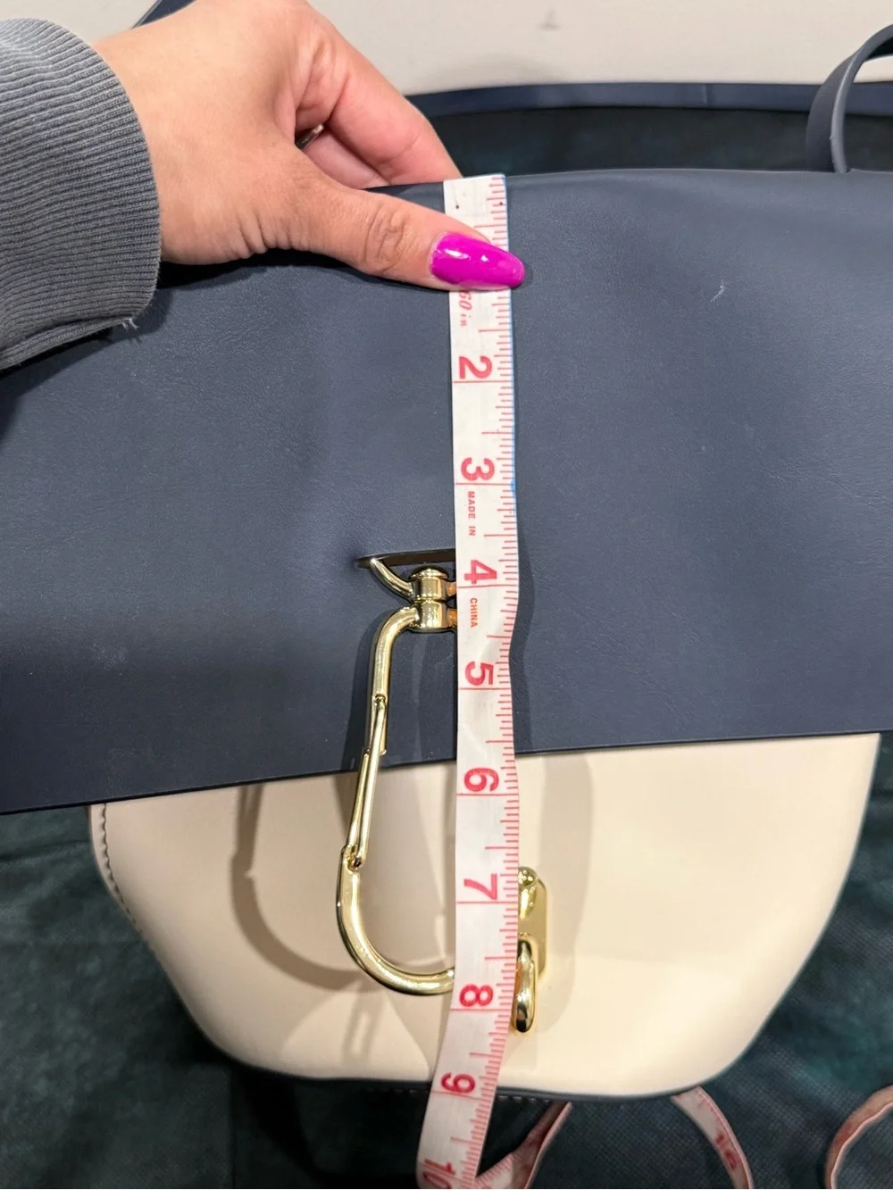 🔥Zac Posen Women’s Navy and Cream Two-Tone Shoulder Bag EC🔥